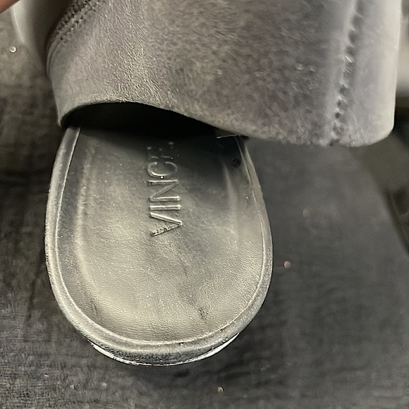 VINCE real leather high heels 6.5, fits size 6 too! - Picture 3 of 3